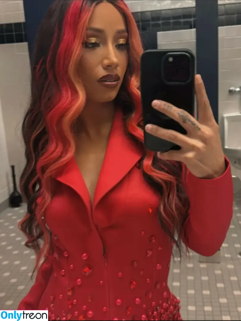 Sasha Banks nude photo #1645 (sashabankswwe / soxysasha)