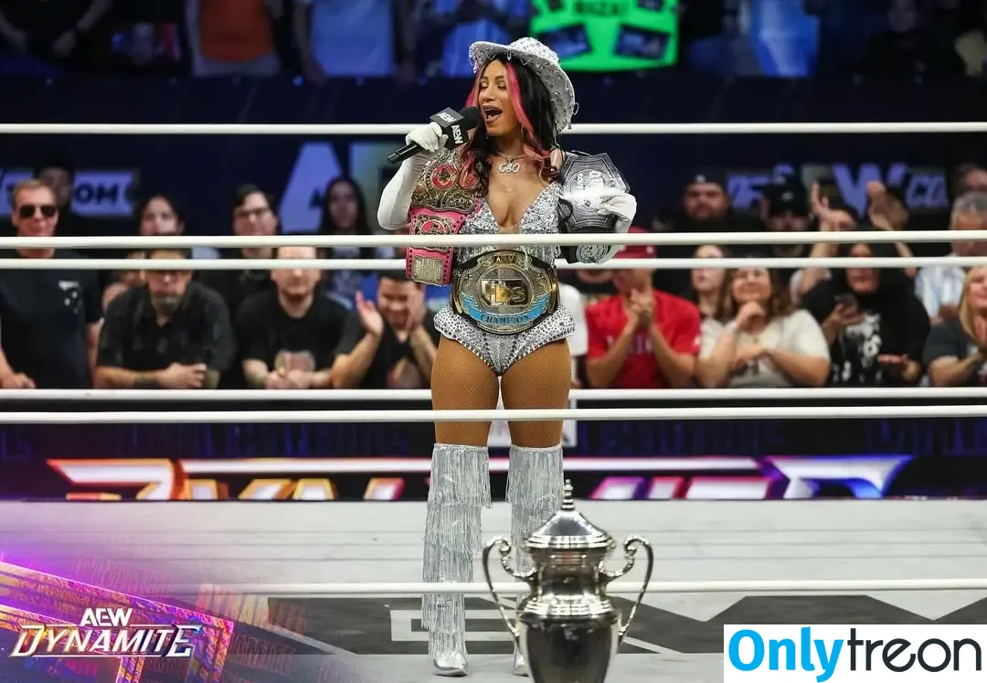 Sasha Banks nude photo #1760 (sashabankswwe / soxysasha)
