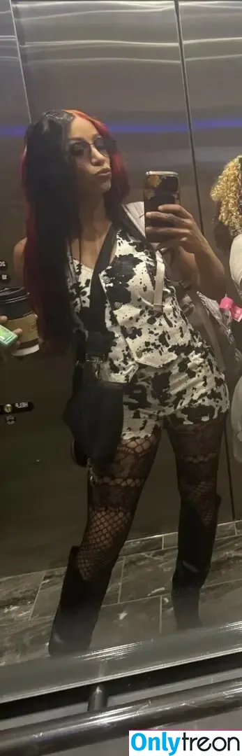 Sasha Banks nude photo #1803 (sashabankswwe / soxysasha)