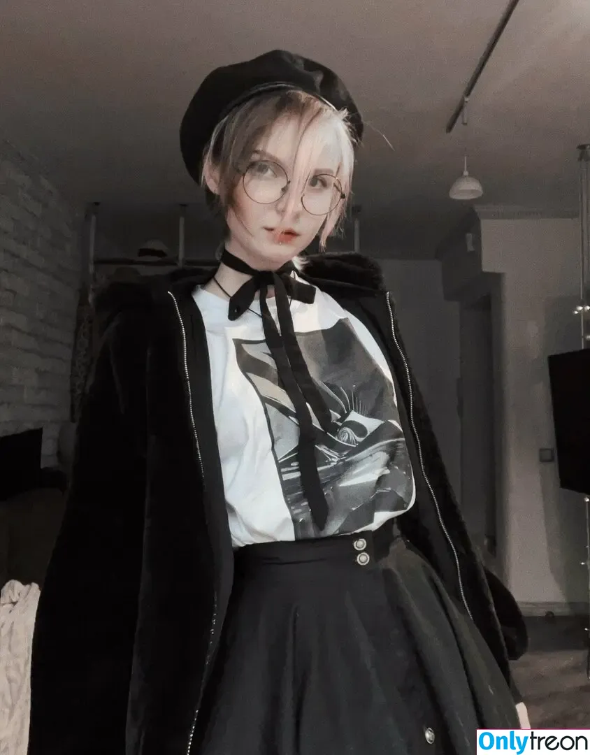 Sasha Gaier nude photo #0058 (acidjazzsinger / sasha.gaier / yukajevons)
