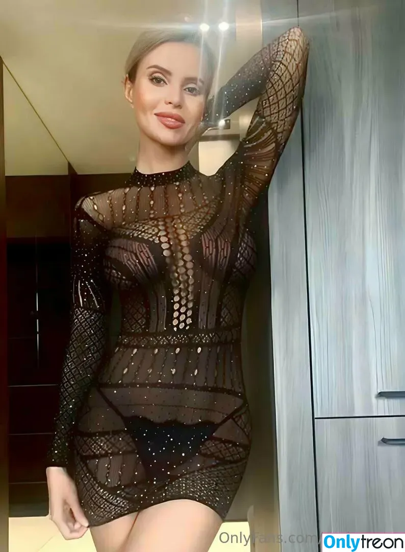 sasha.leee nude photo #0390 (sashahippie)