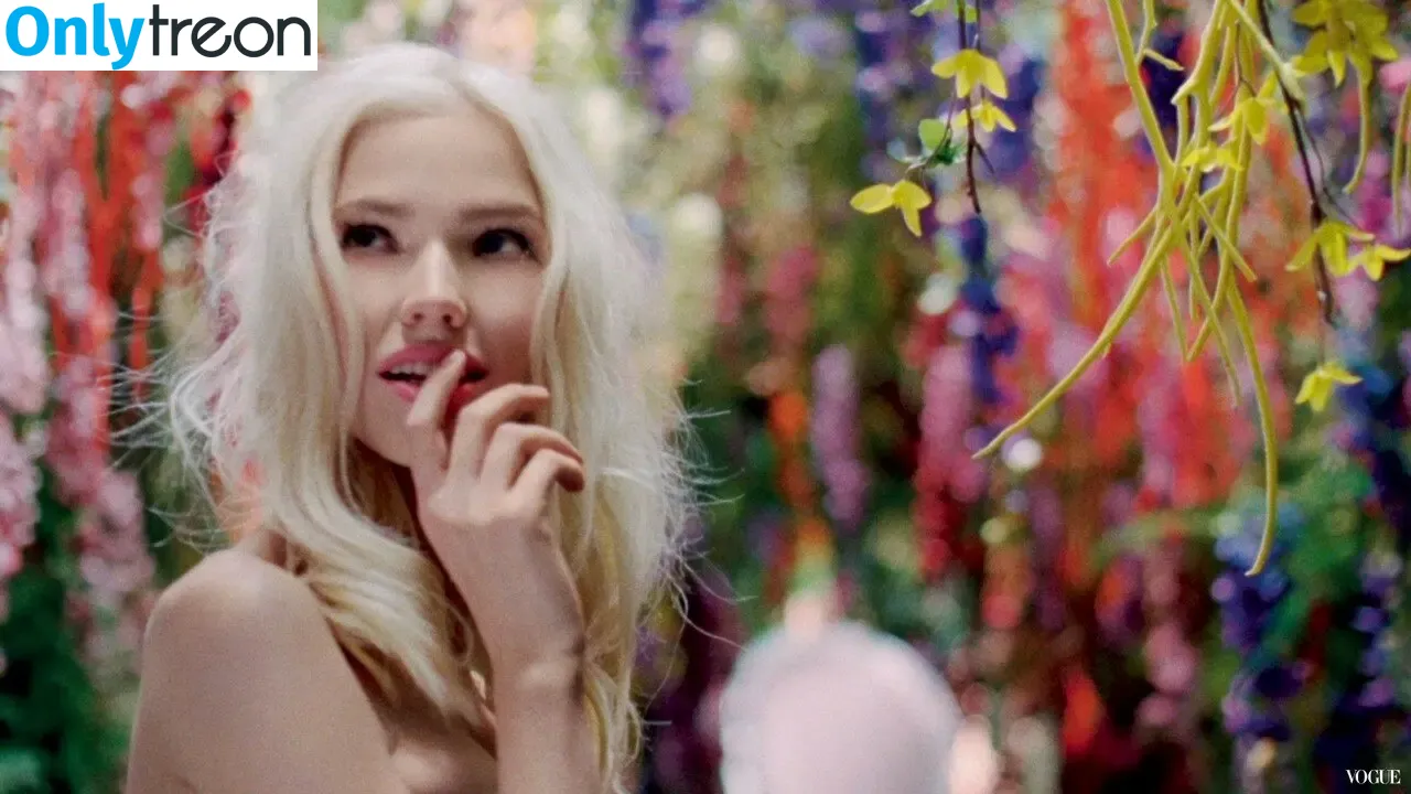 Sasha Luss nude photo #0050 (sashaluss)