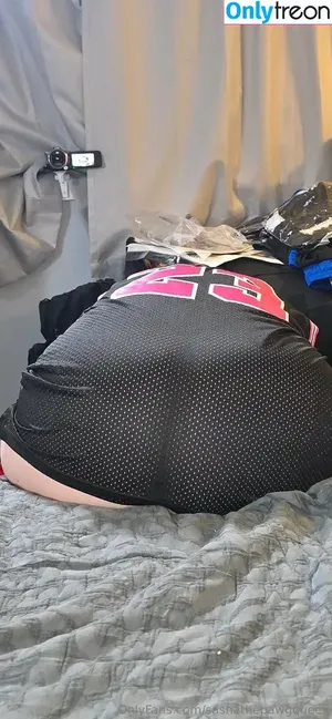 sashathepawgqueen / sasha.thequeen nude photo #0010