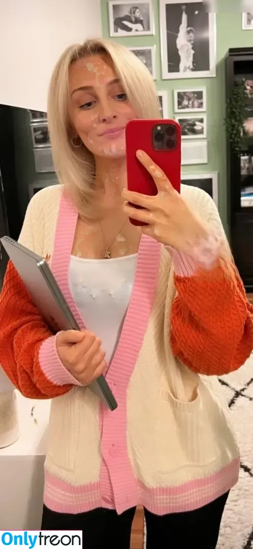 Sashka nude photo #0011 (Sashka)
