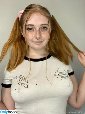 Satanintraining / lily_kitty23 / lilygphillips / satanin.training nude photo #0032