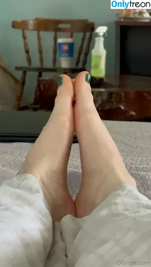 sativaskies / ogfeet2 nude photo #0106