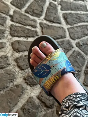 sativaskies / ogfeet2 nude photo #0111