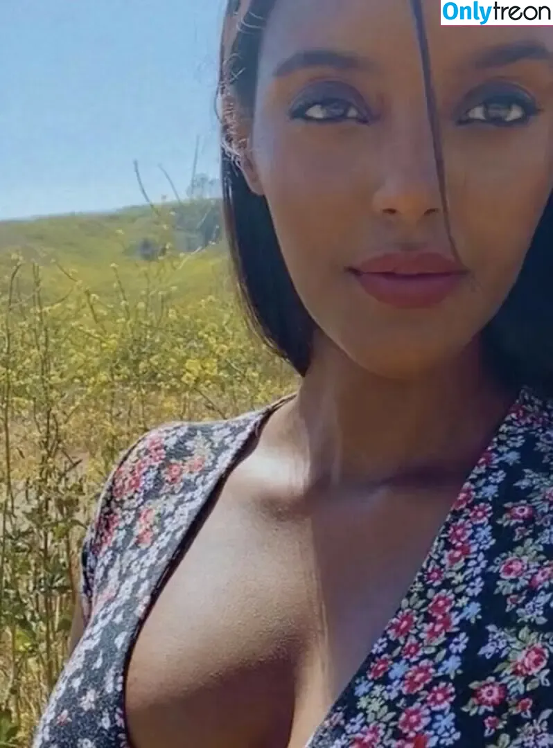 saturnswrld nude photo #0020 (Salweetah)