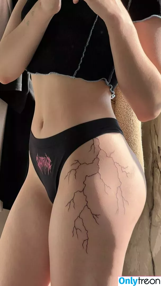 saucensta nude photo #0099 (saucensta)