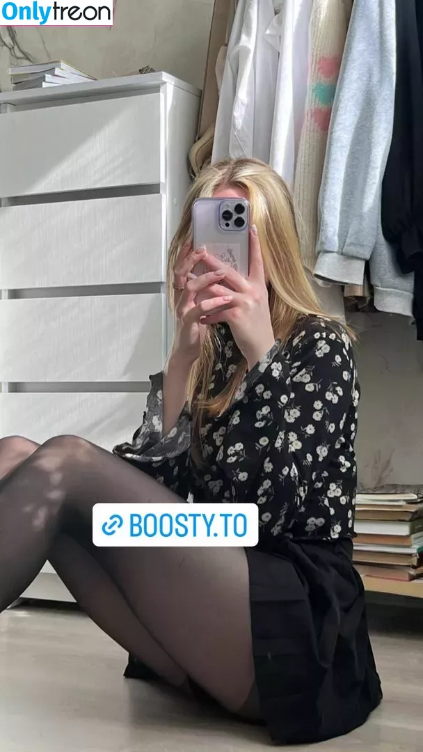 saucensta nude photo #0100 (saucensta)