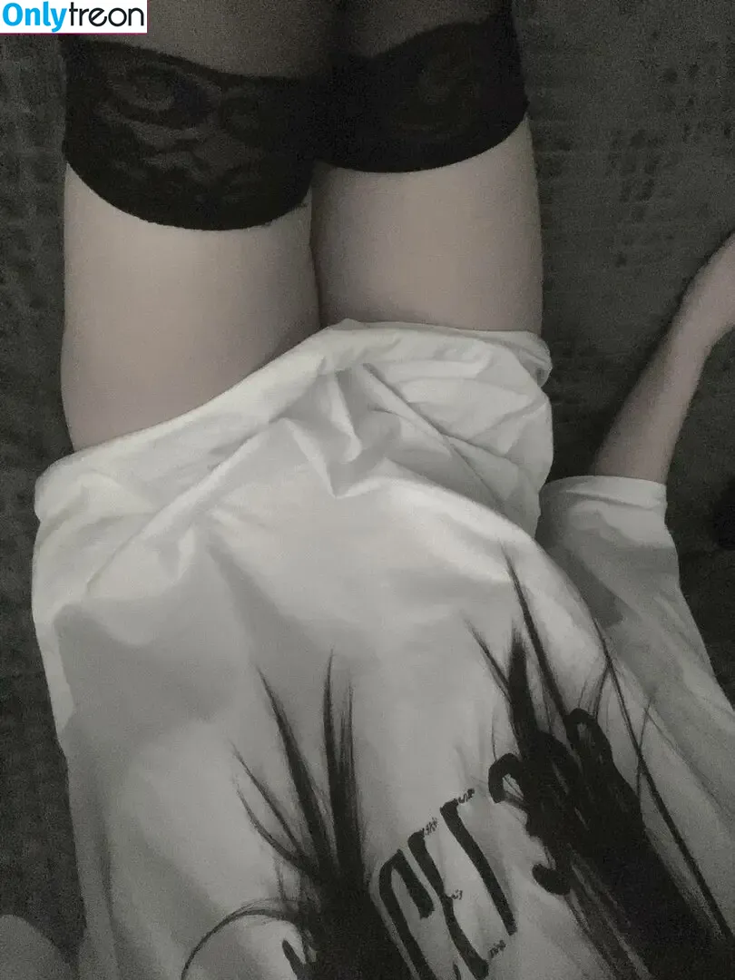saucensta nude photo #0421 (saucensta)