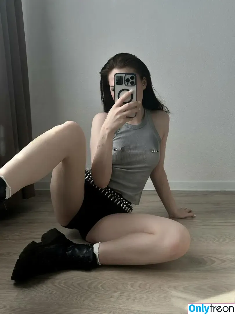 saucensta nude photo #0444 (saucensta)