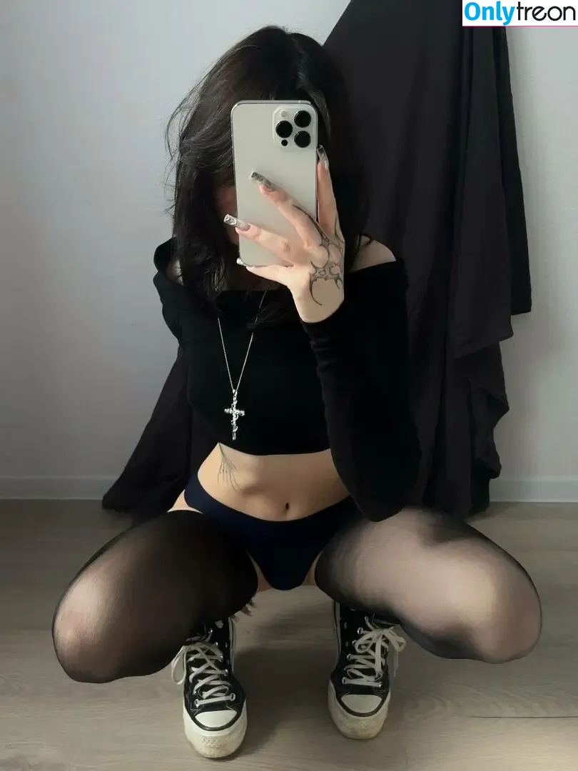 saucensta nude photo #0570 (saucensta)