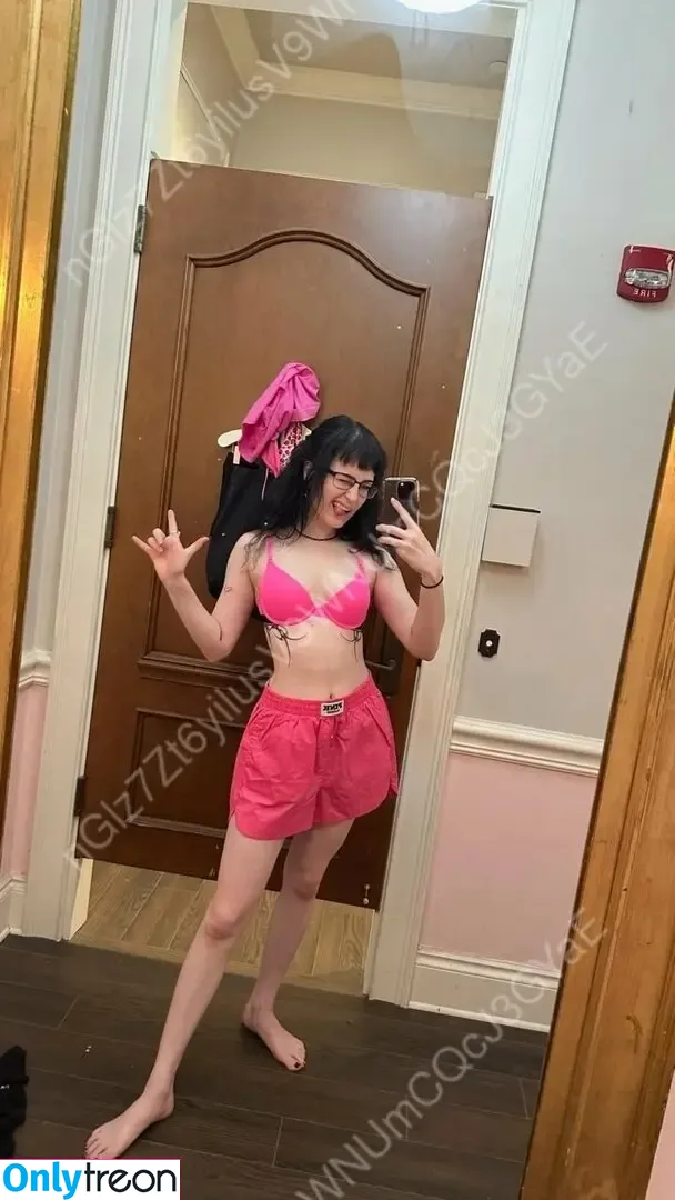 saucysphinx nude photo #0021 (saucysphinx)
