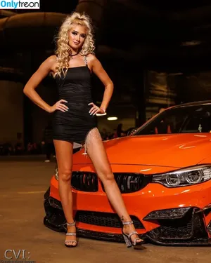 savannahbridgess / mostwantedblondie nude photo #0004