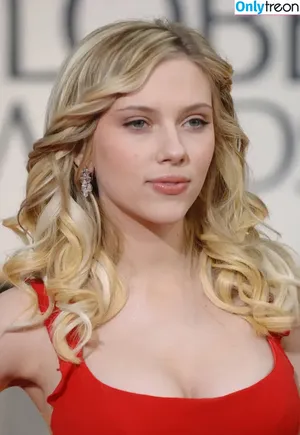 Scarlett Johansson / scarlettjohanson / scarlettjohanssonworld nude photo #0089