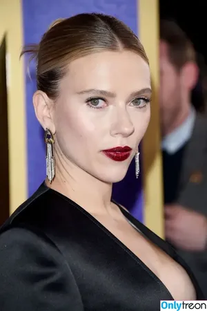 Scarlett Johansson / scarlettjohanson / scarlettjohanssonworld nude photo #0121
