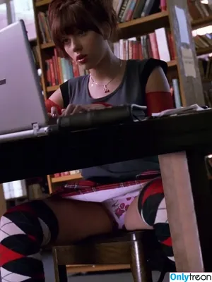 Scarlett Johansson / scarlettjohanson / scarlettjohanssonworld nude photo #0220