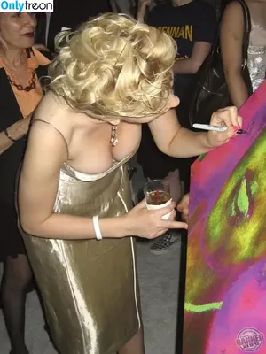 Scarlett Johansson / scarlettjohanson / scarlettjohanssonworld nude photo #0241