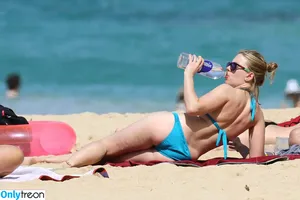 Scarlett Johansson / scarlettjohanson / scarlettjohanssonworld nude photo #0297