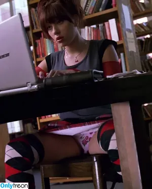 Scarlett Johansson / scarlettjohanson / scarlettjohanssonworld nude photo #0368