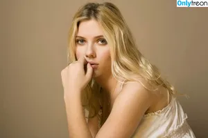 Scarlett Johansson / scarlettjohanson / scarlettjohanssonworld nude photo #0455