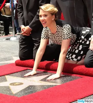 Scarlett Johansson / scarlettjohanson / scarlettjohanssonworld nude photo #0556
