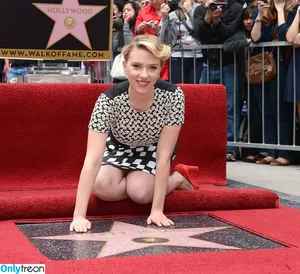 Scarlett Johansson / scarlettjohanson / scarlettjohanssonworld nude photo #0559