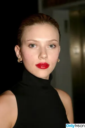 Scarlett Johansson / scarlettjohanson / scarlettjohanssonworld nude photo #0615