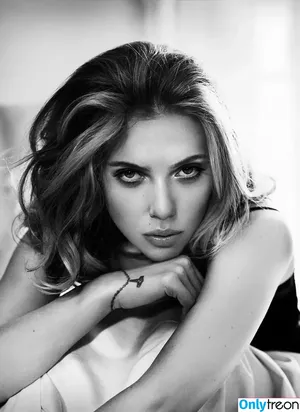 Scarlett Johansson / scarlettjohanson / scarlettjohanssonworld nude photo #0695