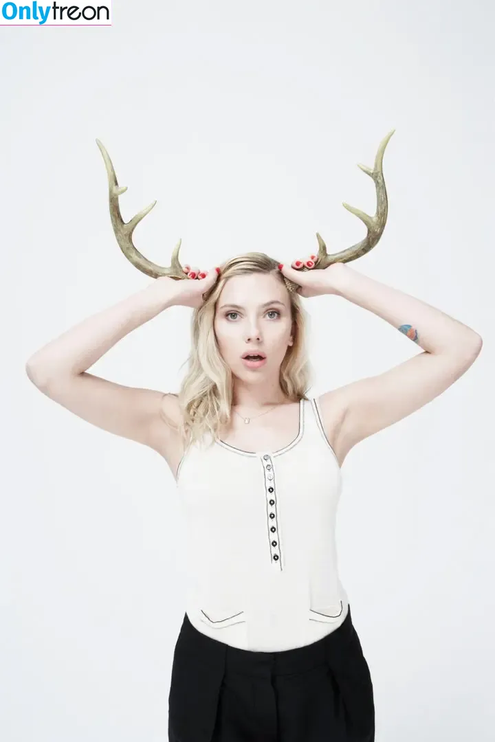 Scarlett Johansson nude photo #0134 (scarlettjohanson / scarlettjohanssonworld)