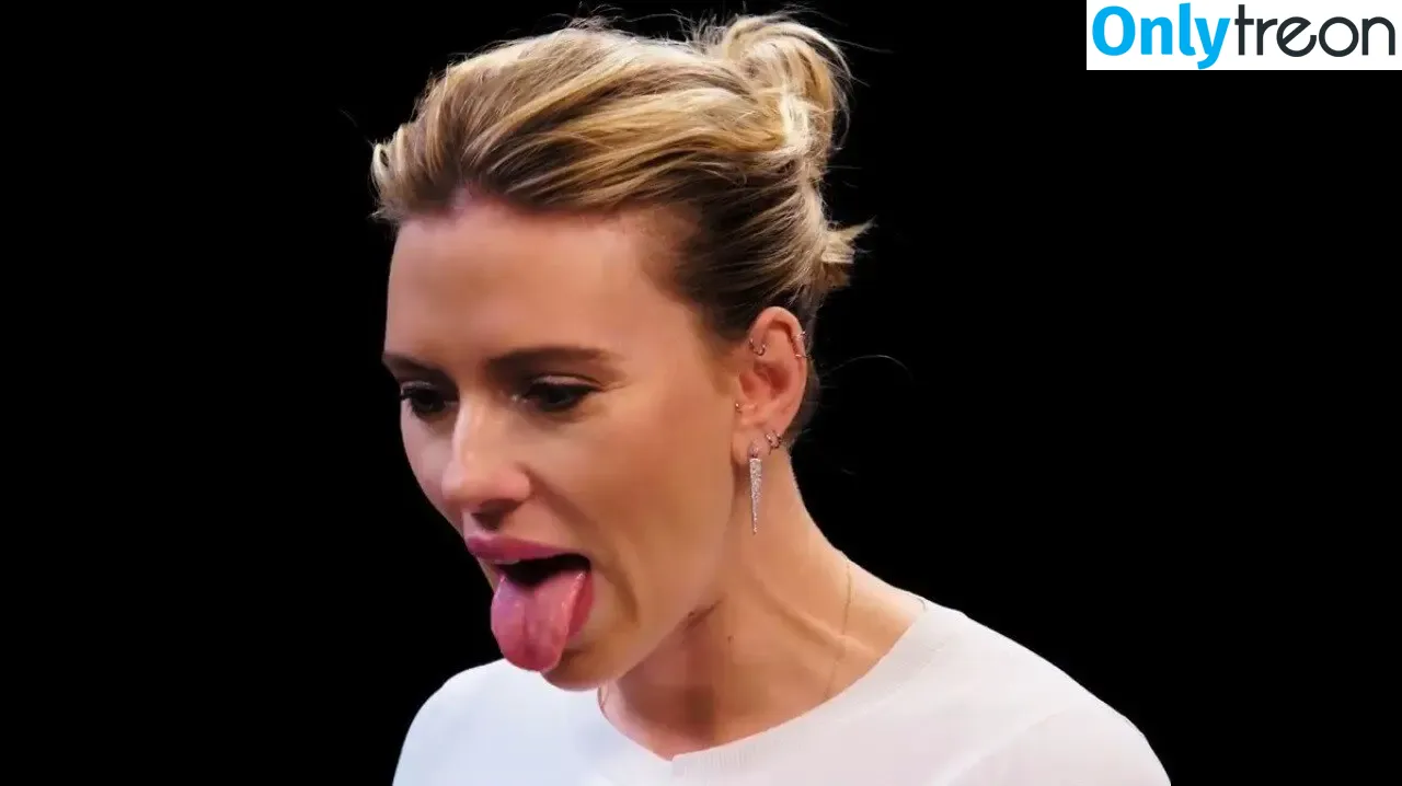 Scarlett Johansson nude photo #0312 (scarlettjohanson / scarlettjohanssonworld)