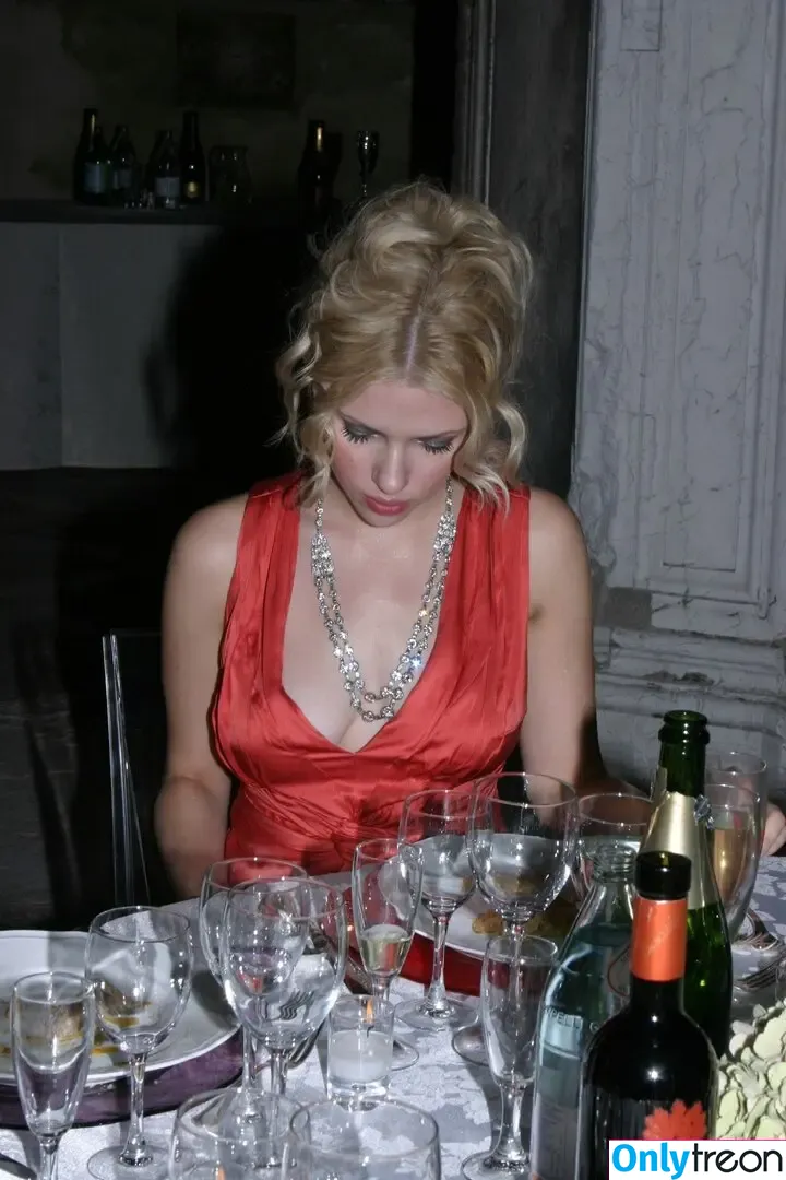 Scarlett Johansson nude photo #0914 (scarlettjohanson / scarlettjohanssonworld)