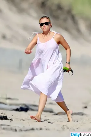Scarlett Johansson / scarlettjohanson / scarlettjohanssonworld nude photo #1045