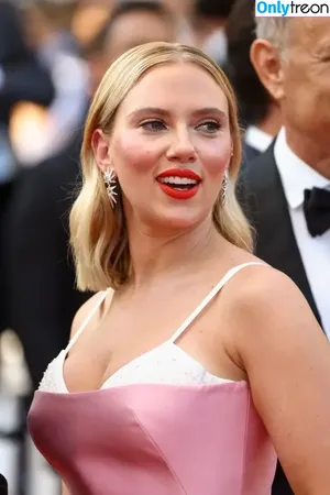 Scarlett Johansson / scarlettjohanson / scarlettjohanssonworld nude photo #1118