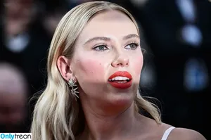 Scarlett Johansson / scarlettjohanson / scarlettjohanssonworld nude photo #1141