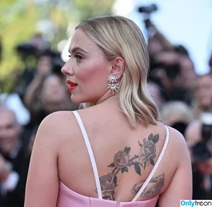 Scarlett Johansson / scarlettjohanson / scarlettjohanssonworld nude photo #1147