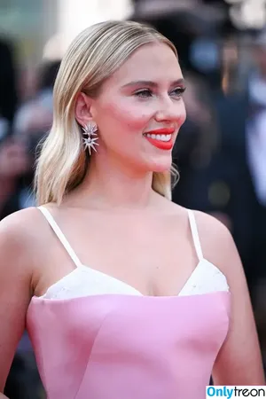 Scarlett Johansson / scarlettjohanson / scarlettjohanssonworld nude photo #1178