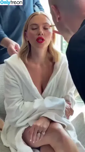 Scarlett Johansson / scarlettjohanson / scarlettjohanssonworld nude photo #1194