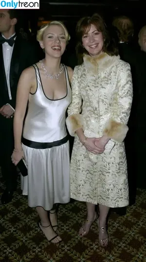 Scarlett Johansson / scarlettjohanson / scarlettjohanssonworld nude photo #1680