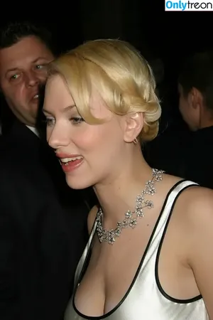 Scarlett Johansson / scarlettjohanson / scarlettjohanssonworld nude photo #1682