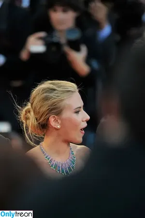Scarlett Johansson / scarlettjohanson / scarlettjohanssonworld nude photo #1846