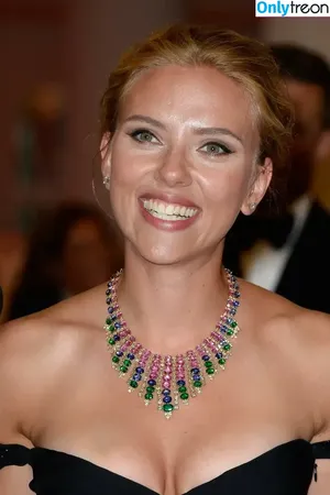 Scarlett Johansson / scarlettjohanson / scarlettjohanssonworld nude photo #1853