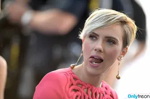 Scarlett Johansson / scarlettjohanson / scarlettjohanssonworld nude photo #1944