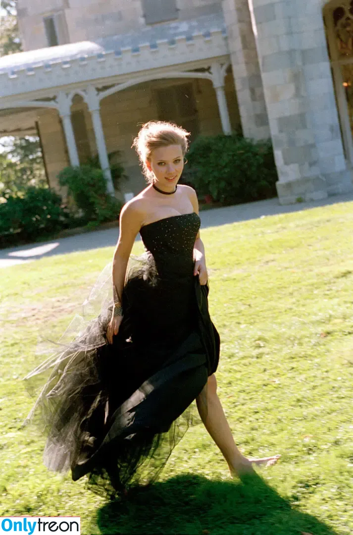 Scarlett Johansson nude photo #1014 (scarlettjohanson / scarlettjohanssonworld)
