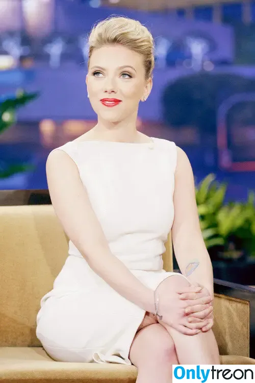 Scarlett Johansson nude photo #1043 (scarlettjohanson / scarlettjohanssonworld)