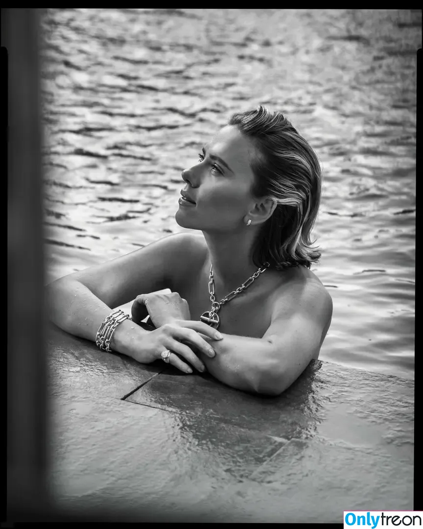 Scarlett Johansson nude photo #1204 (scarlettjohanson / scarlettjohanssonworld)
