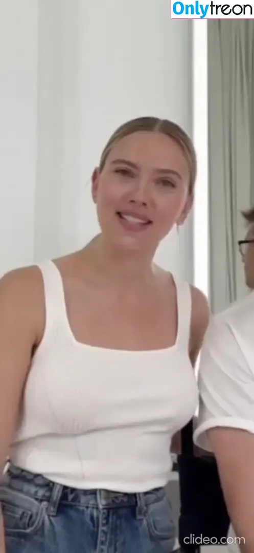 Scarlett Johansson nude photo #1293 (scarlettjohanson / scarlettjohanssonworld)