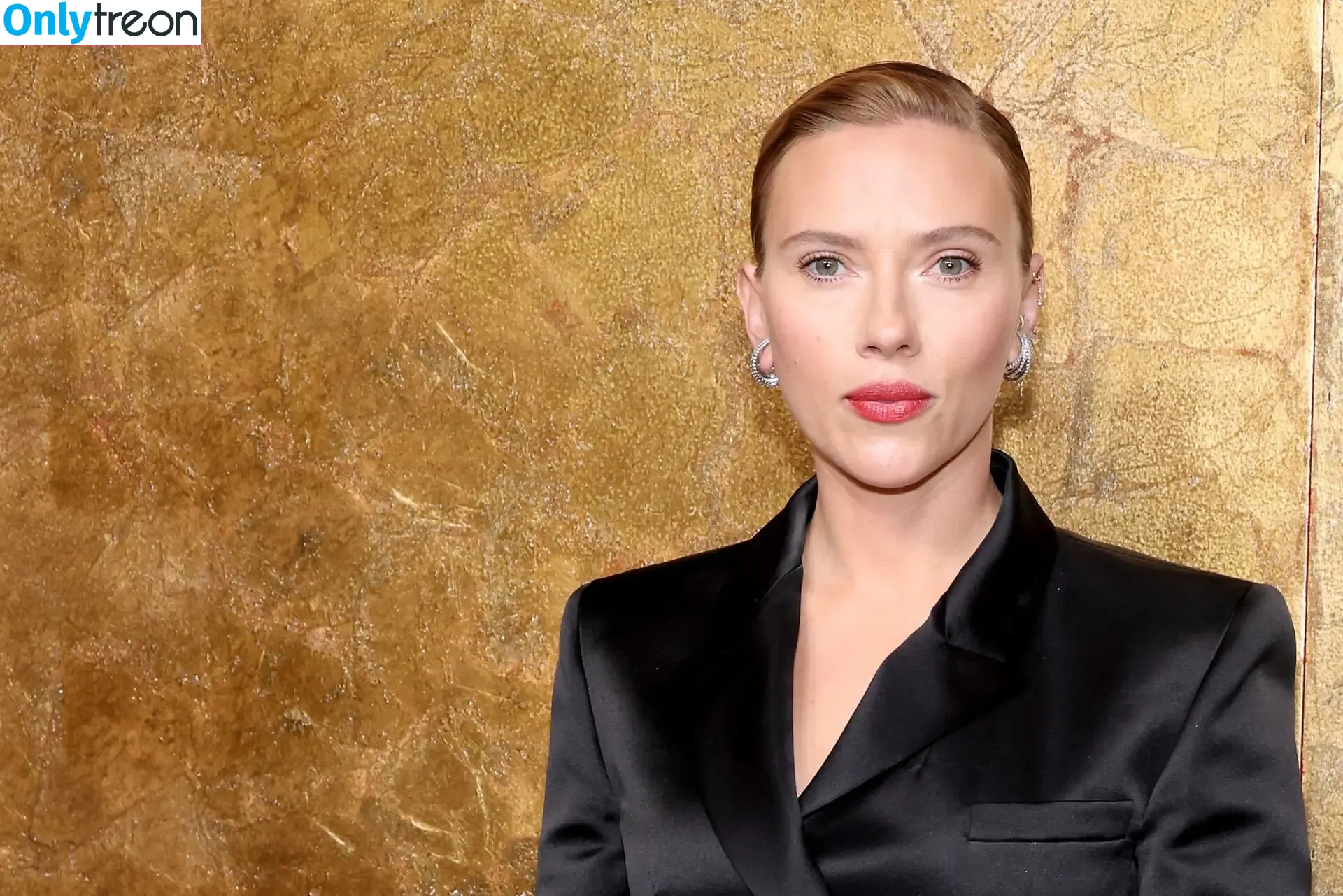 Scarlett Johansson nude photo #1384 (scarlettjohanson / scarlettjohanssonworld)