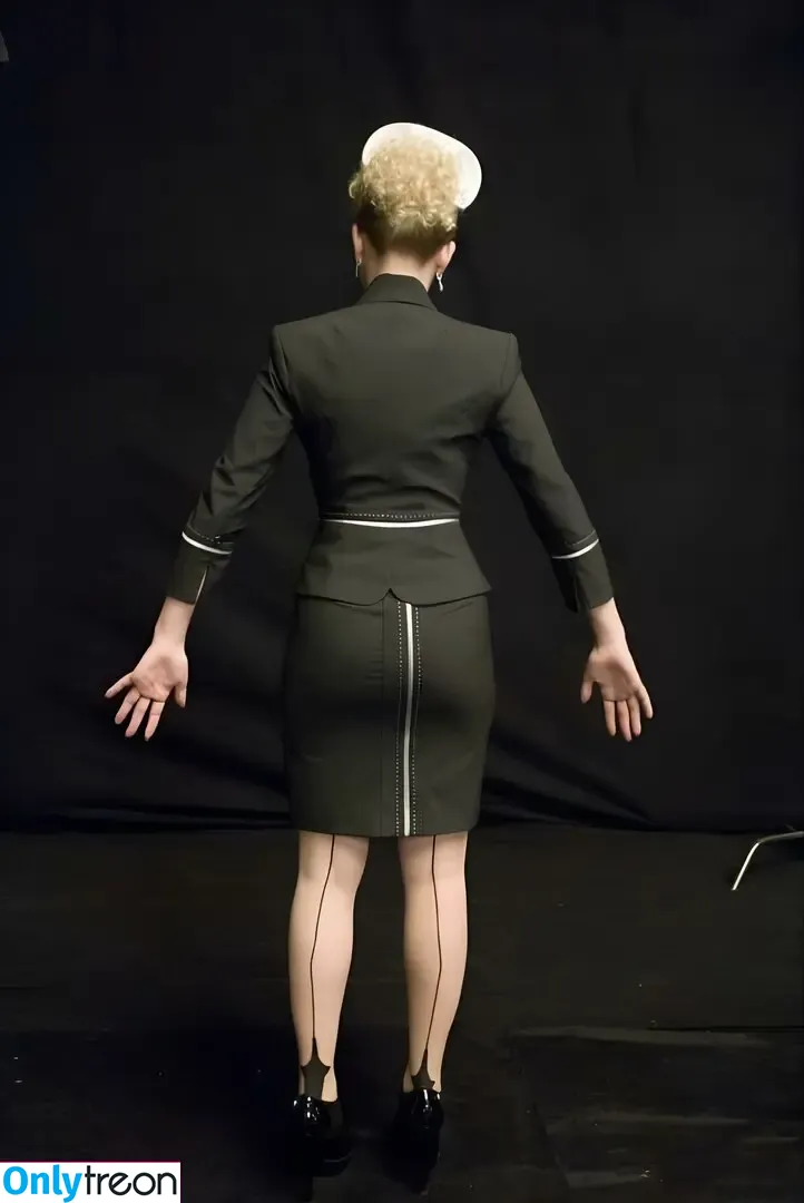 Scarlett Johansson nude photo #1650 (scarlettjohanson / scarlettjohanssonworld)
